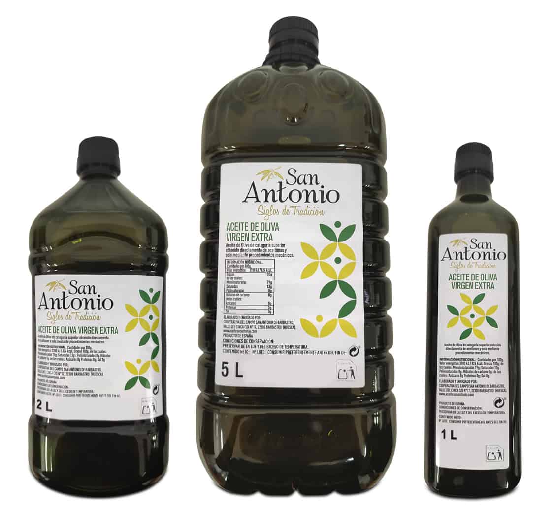 Aceite de oliva virgen extra San Antonio en envases de 1 y 2 litros, elaborado con aceitunas de calidad superior, ideal para una dieta saludable y mediterránea.